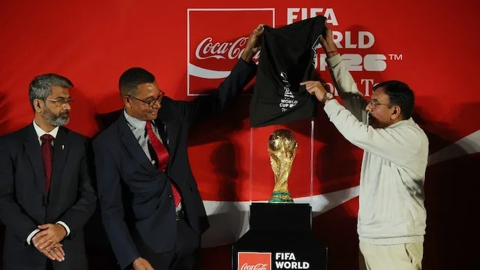 Kalyan Chaubey, Gilberto Silva, Mansukh Mandaviya