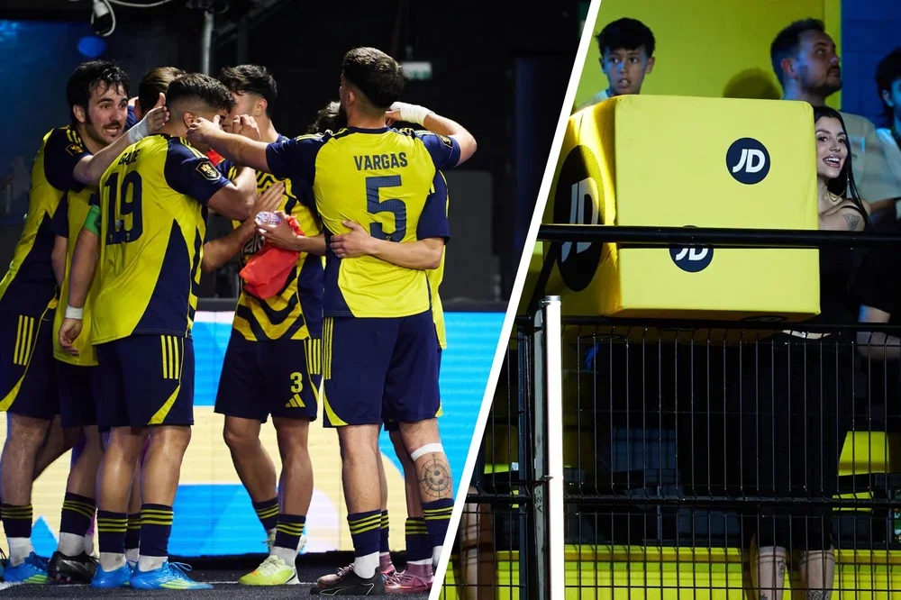 El XBuyer Team celebra su victoria en el Play In, muy influida por el dado de la liga